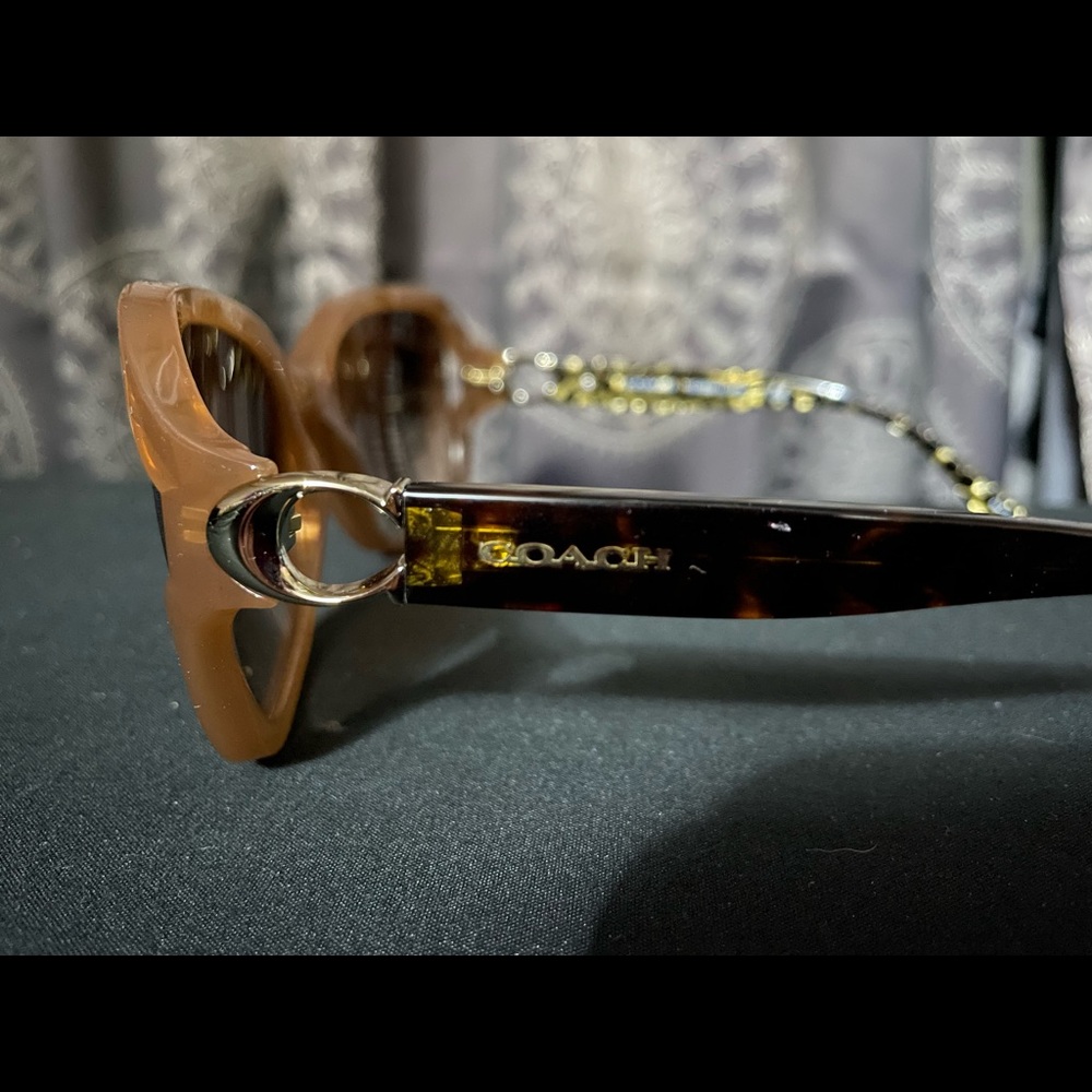 Coach sunglasses - Picture 6 of 8